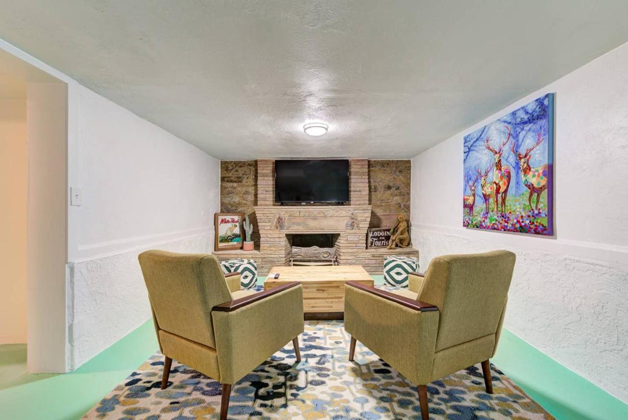 Holiday home Communal Crashpad-city Card For Local Biz Discounts Oklahoma City
