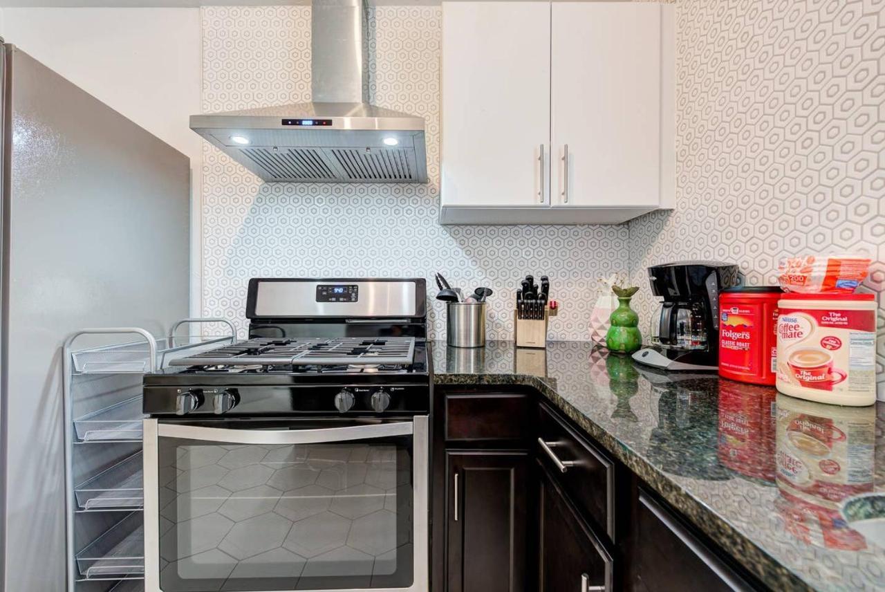 Holiday home Communal Crashpad-city Card For Local Biz Discounts Oklahoma City